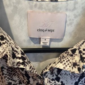 Excellent used condition. Size 4. Cinq a sept dress